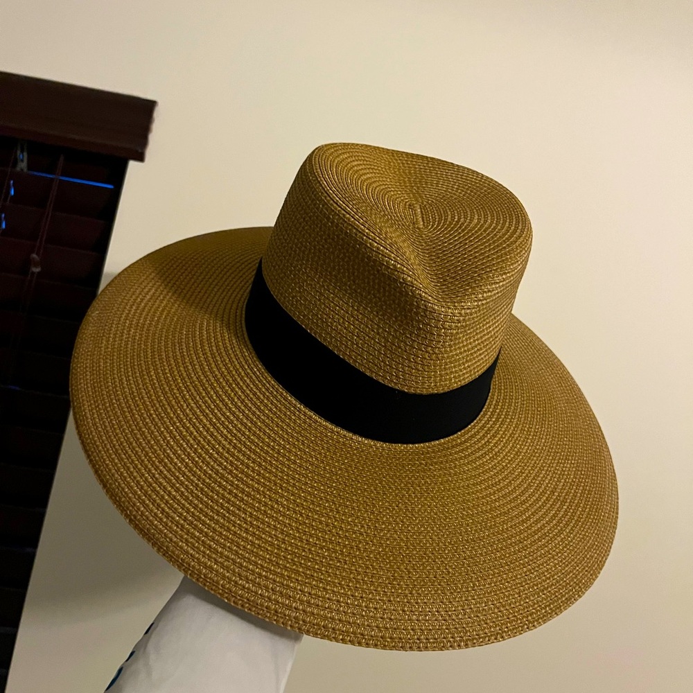 Eric Javits Daphne Straw Hat